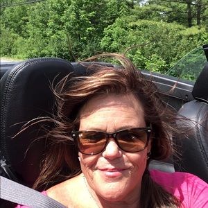 Meet your Posher, Stacy